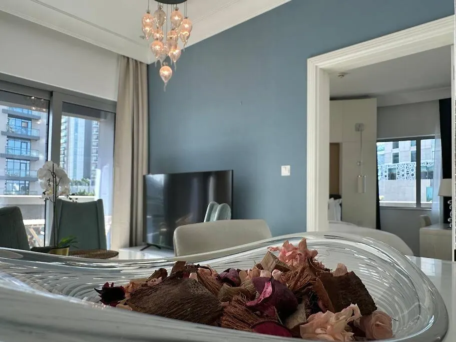 Burj Khalifa View 1Br Apartment W/ Parking Dubai 0*,